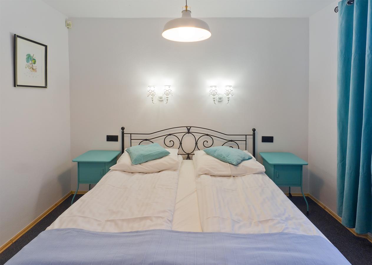 Barokowy Zakatek Bed and Breakfast Świdnica Buitenkant foto