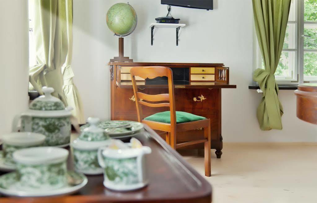 Barokowy Zakatek Bed and Breakfast Świdnica Buitenkant foto